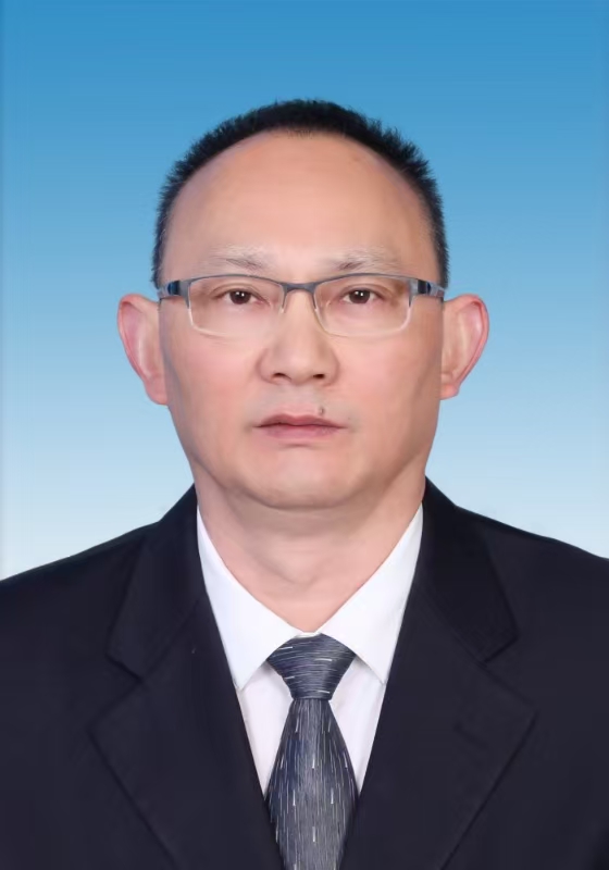 遂宁经开区党工委副书记、总工会主席：韩阳